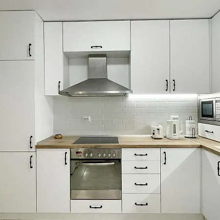 Fenix 2 Bedroom Center *