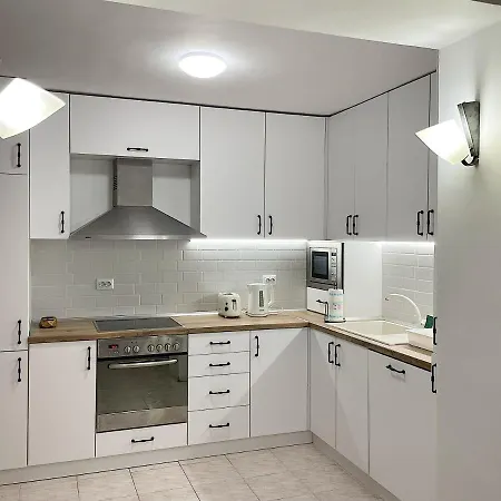 Appartement Fenix 2 Bedroom Center
